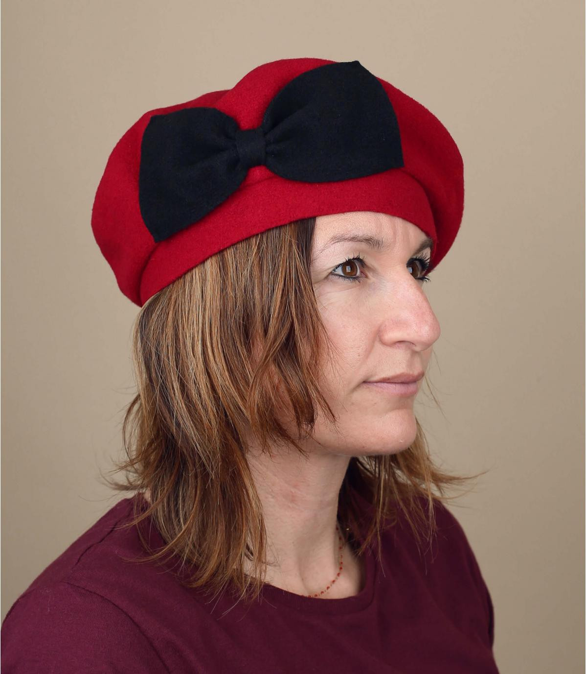 Rotes Barett schwarze Schleife Coco hermès noir Rotes Barett schwarze Schleife Coco hermès noir